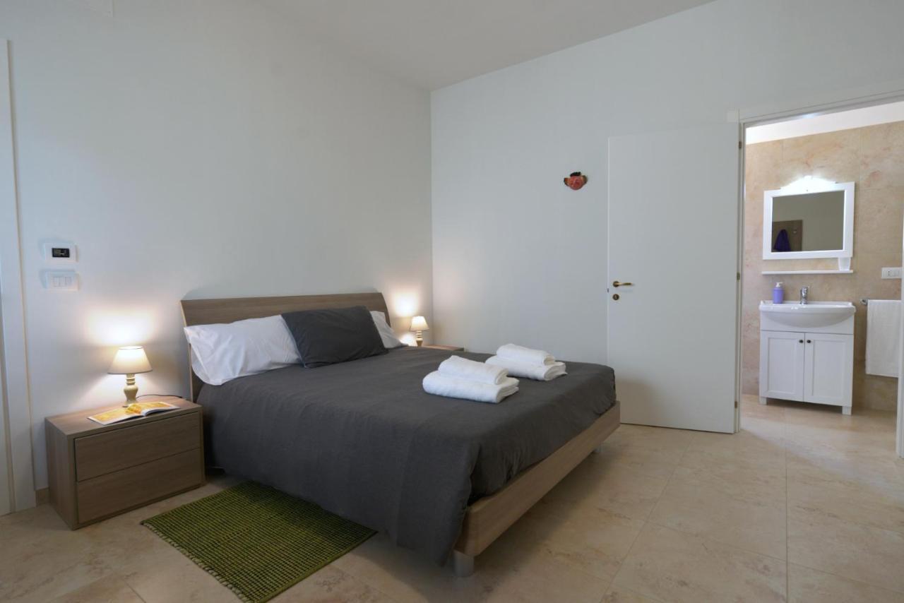 B&B Dei Ciclopi Salice Salentino Luaran gambar