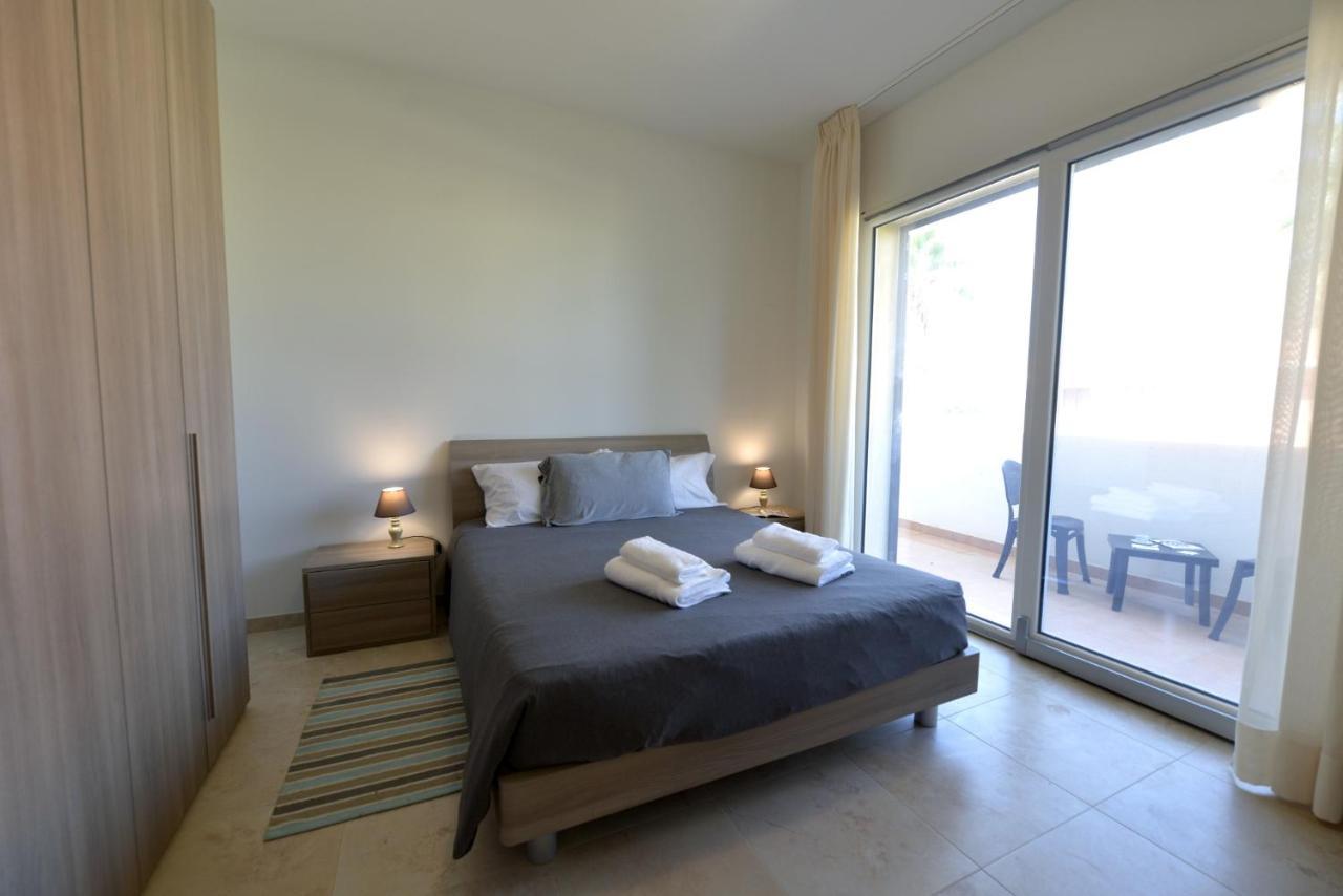 B&B Dei Ciclopi Salice Salentino Luaran gambar