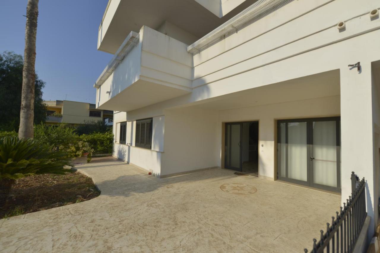 B&B Dei Ciclopi Salice Salentino Luaran gambar